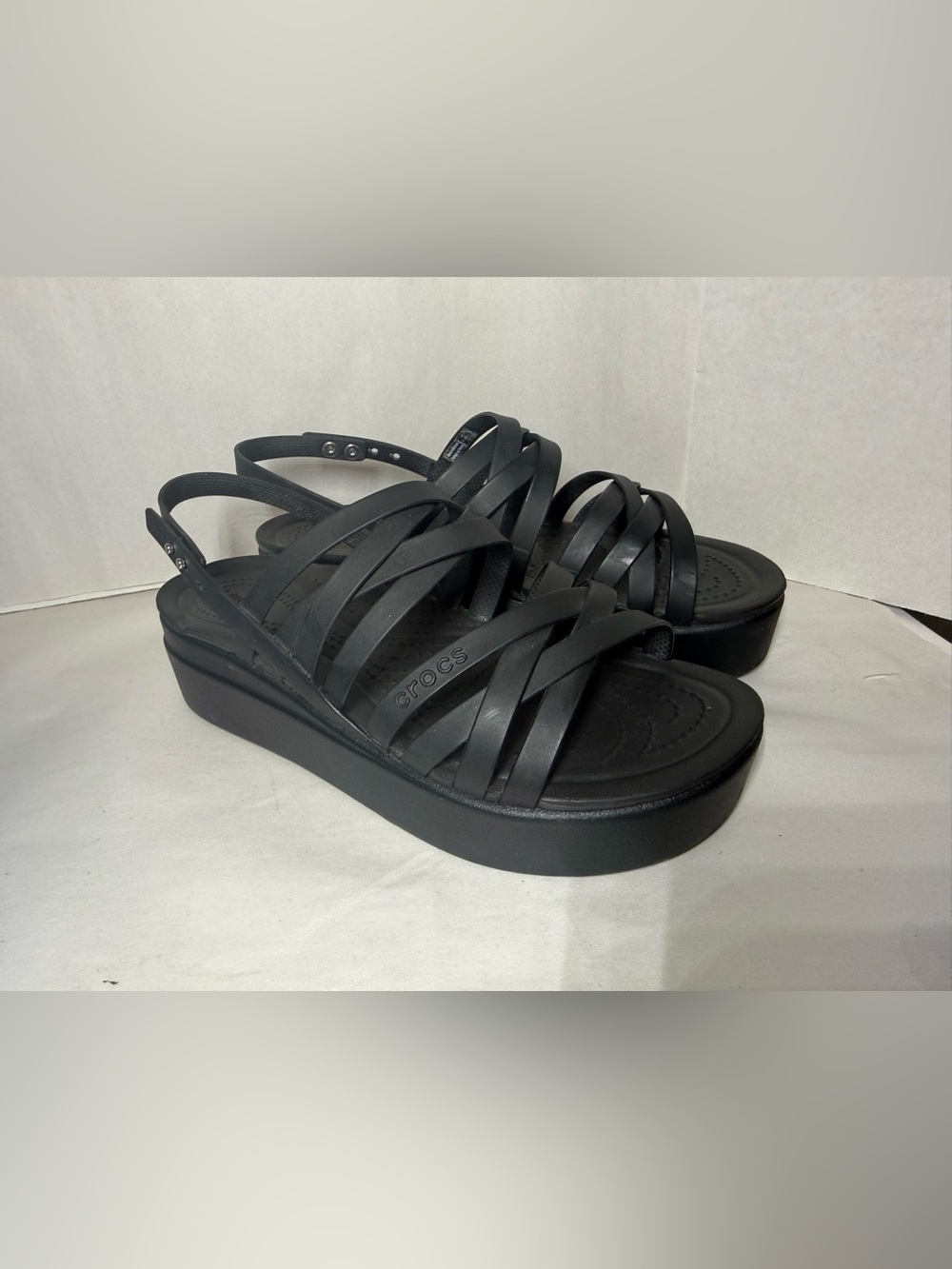 Crocs Literide Brooklyn Womens 8 Platform Wedge Black Casual Comfort Strappy - Picture 2 of 9